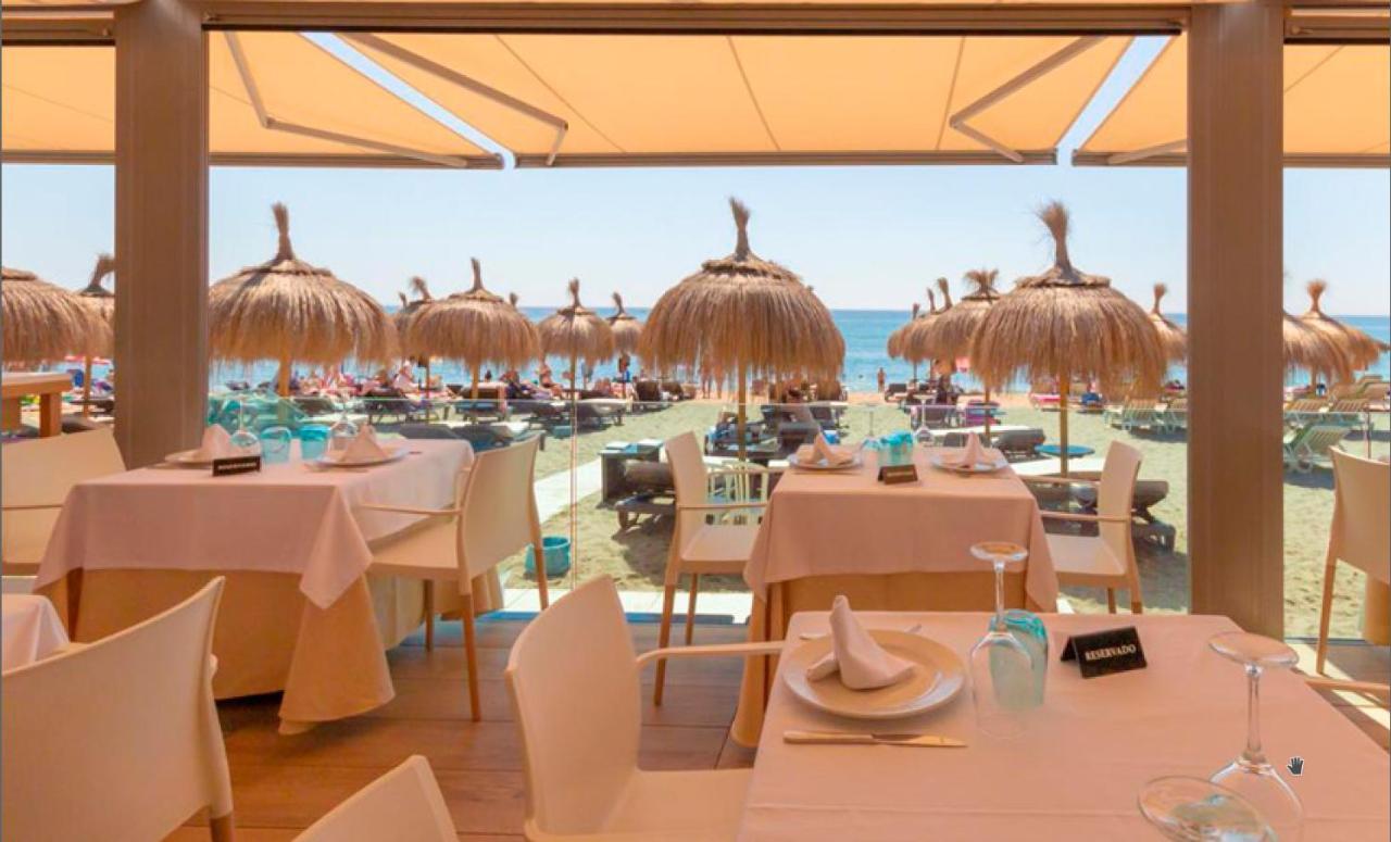 Beachfront -- New Luxury Apartment -- 1ª Linea Playa -- Fuengirola City Center -- Private Parking -- Panoramic Sea Views -- Luaran gambar